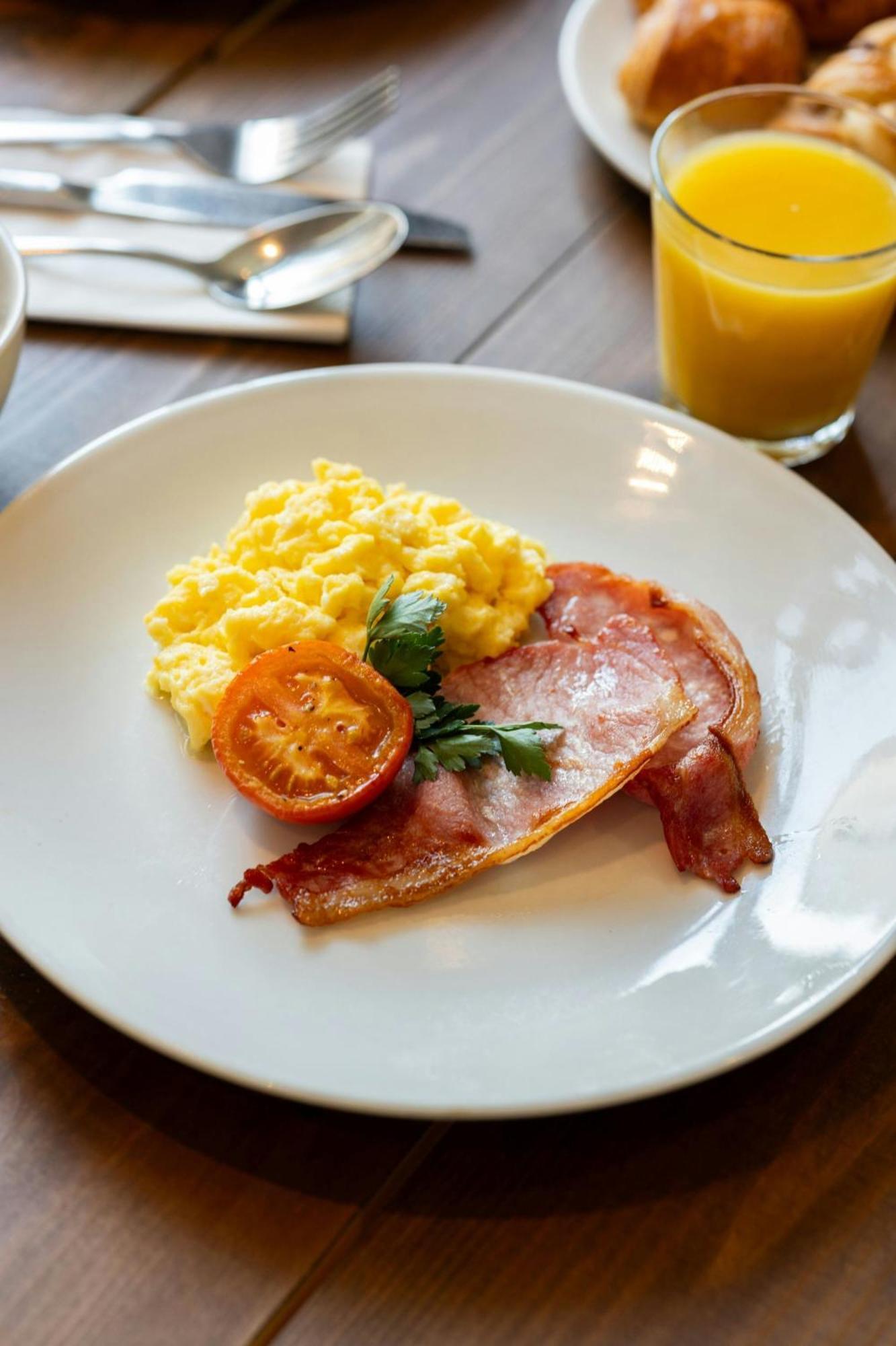 Courtyard By Marriott Glasgow Sec Екстер'єр фото